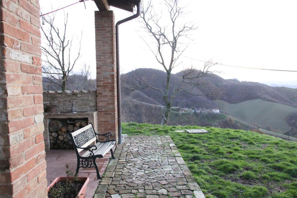 Girfalco Country House Bed and Breakfast Urbino Exterior foto