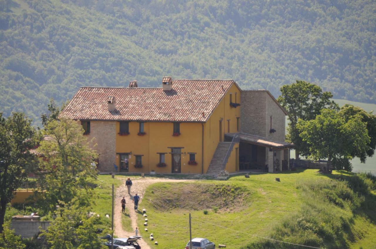 Girfalco Country House Bed and Breakfast Urbino Exterior foto
